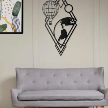 Weltkarte Wanddeko Metall mit Ballon & Geometrischem Design 30x66 50x100 cm