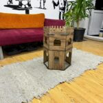 Hexagon Kaninchenhaus aus MDF – 2‑stöckige Holzburg mit Rampen – Zerlegbares Hasenhaus für 1–2 Kaninchen & andere Kleintiere – 50 cm hoch, handgefertigt, sicher & dekorativ